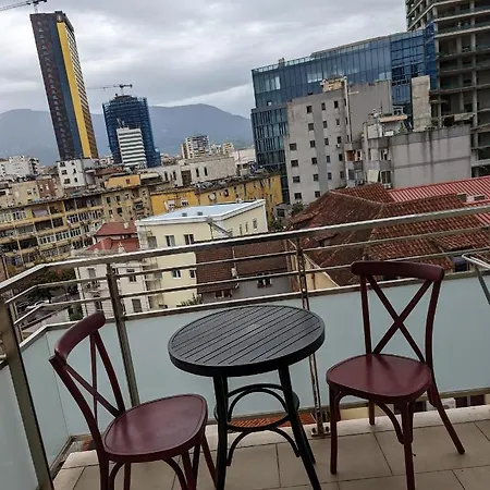 Spiranca Downtown Comfort * تيرانا